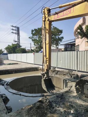عملکرد حفاری قوی Excavator Sliding Arm SH240 برای مترو Jacking Tunnel 24T با لوازم جانبی