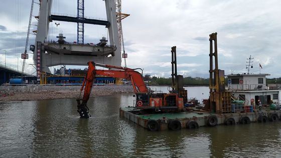 بازو بلند حفاری با سطل و سیلندر برای  KOBELCO Hitachi